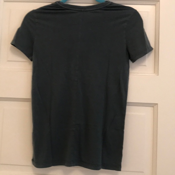 Wilfred XS tees- bundle of 2 - Picture 3 of 7